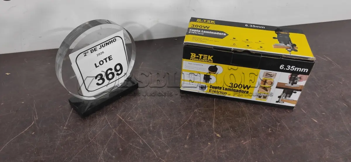 LOTE 369 - 01 TUPIA LAMINADORA 300W 220V (NOVO). (NO ESTADO) ATENÇÃO! FAZER A VISITAÇÃO ANTES DE ARREMATAR, NÃO SABEMOS SE FUNCIONA, LEILÃO NÃO TEM GARANTIA E NEM DEVOLUÇÃO, SUJEITO A POSSÍVEIS AVARIAS VISÍVEIS/OCULTAS E/OU AUSÊNCIA DE COMPONENTES.