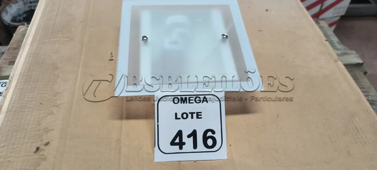 LOTE 416 - 01 LUMINÁRIA PLAFON LED QUADRADA DE EMBUTIR - 20X20. (NO ESTADO EM QUE SE ENCONTRA. SUJEITO A AVARIAS OCULTAS/VISÍVEIS.)