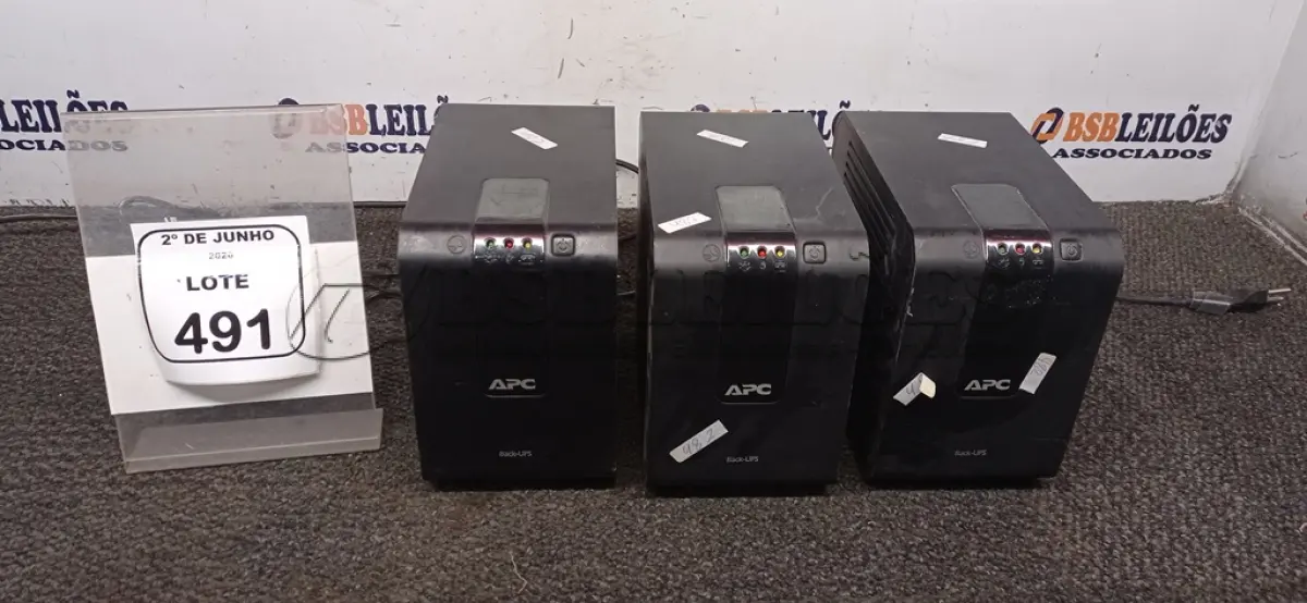 LOTE 491 - 03 NOBREAKS DE 600VA MARCA APC. (NO ESTADO) ATENÇÃO! FAZER A VISITAÇÃO ANTES DE ARREMATAR, NÃO SABEMOS SE FUNCIONA, LEILÃO NÃO TEM GARANTIA E NEM DEVOLUÇÃO, SUJEITO A POSSÍVEIS AVARIAS VISÍVEIS/OCULTAS E/OU AUSÊNCIA DE COMPONENTES.