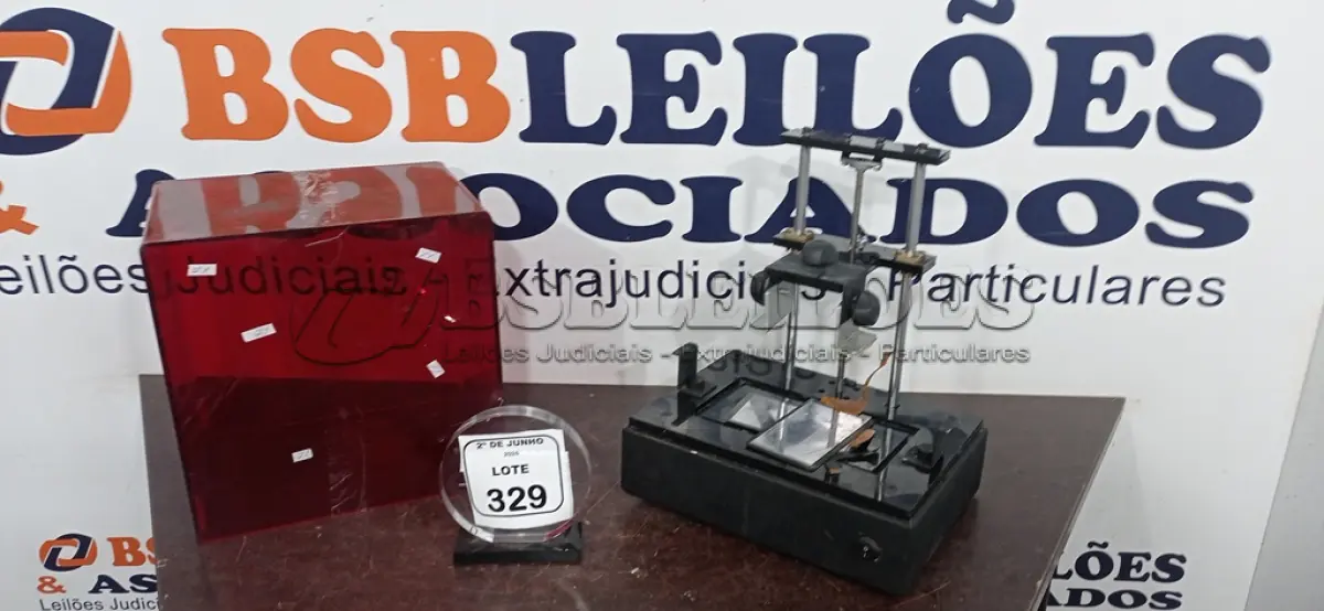 LOTE 329 - 01 IMPRESSORA 3D. (NO ESTADO) ATENÇÃO! FAZER A VISITAÇÃO ANTES DE ARREMATAR, NÃO SABEMOS SE FUNCIONA, LEILÃO NÃO TEM GARANTIA E NEM DEVOLUÇÃO, SUJEITO A POSSÍVEIS AVARIAS VISÍVEIS/OCULTAS E/OU AUSÊNCIA DE COMPONENTES.