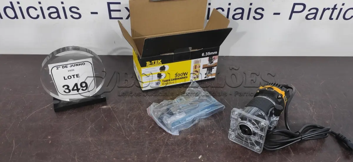 LOTE 349 - 01 TUPIA LAMINADORA 300W 220V MARCA BOMVINK (NOVO). (NO ESTADO) ATENÇÃO! FAZER A VISITAÇÃO ANTES DE ARREMATAR, NÃO SABEMOS SE FUNCIONA, LEILÃO NÃO TEM GARANTIA E NEM DEVOLUÇÃO, SUJEITO A POSSÍVEIS AVARIAS VISÍVEIS/OCULTAS E/OU AUSÊNCIA DE COMPONENTES.