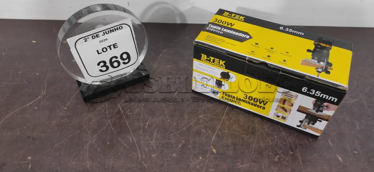 LOTE 369 - 01 TUPIA LAMINADORA 300W 220V (NOVO). (NO ESTADO) ATENÇÃO! FAZER A VISITAÇÃO ANTES DE ARREMATAR, NÃO SABEMOS SE FUNCIONA, LEILÃO NÃO TEM GARANTIA E NEM DEVOLUÇÃO, SUJEITO A POSSÍVEIS AVARIAS VISÍVEIS/OCULTAS E/OU AUSÊNCIA DE COMPONENTES.