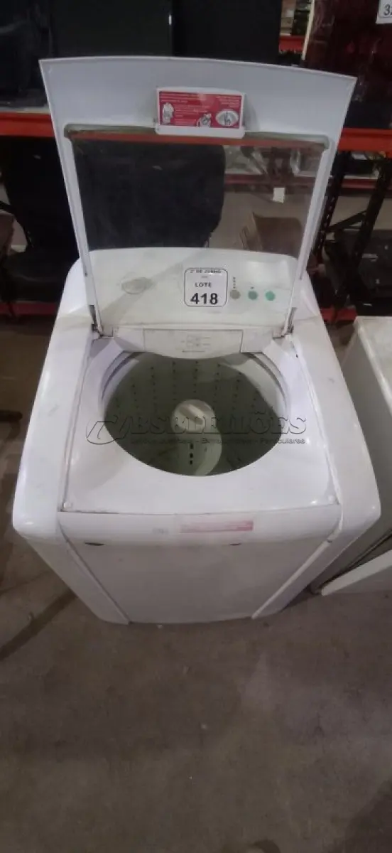 LOTE 418 - 01 MÁQUINA DE LAVAR 12KG MODELO LTE12 220V MARCA ELECTROLUX. (NO ESTADO) ATENÇÃO! FAZER A VISITAÇÃO ANTES DE ARREMATAR, NÃO SABEMOS SE FUNCIONA, LEILÃO NÃO TEM GARANTIA E NEM DEVOLUÇÃO, SUJEITO A POSSÍVEIS AVARIAS VISÍVEIS/OCULTAS E/OU AUSÊNCIA DE COMPONENTES.
