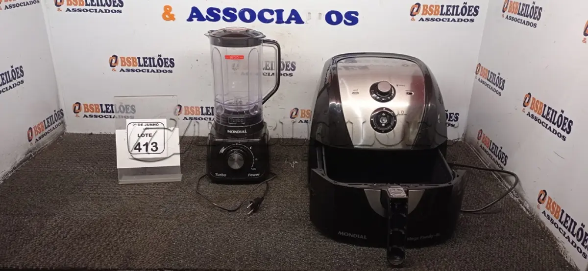 LOTE 413 - 01 AIR FRYER 8L 220V MARCA MONDIAL E 01 LIQUIDIFICADOR 220V MARCA MONDIAL. (NO ESTADO) ATENÇÃO! FAZER A VISITAÇÃO ANTES DE ARREMATAR, NÃO SABEMOS SE FUNCIONA, LEILÃO NÃO TEM GARANTIA E NEM DEVOLUÇÃO, SUJEITO A POSSÍVEIS AVARIAS VISÍVEIS/OCULTAS E/OU AUSÊNCIA DE COMPONENTES.