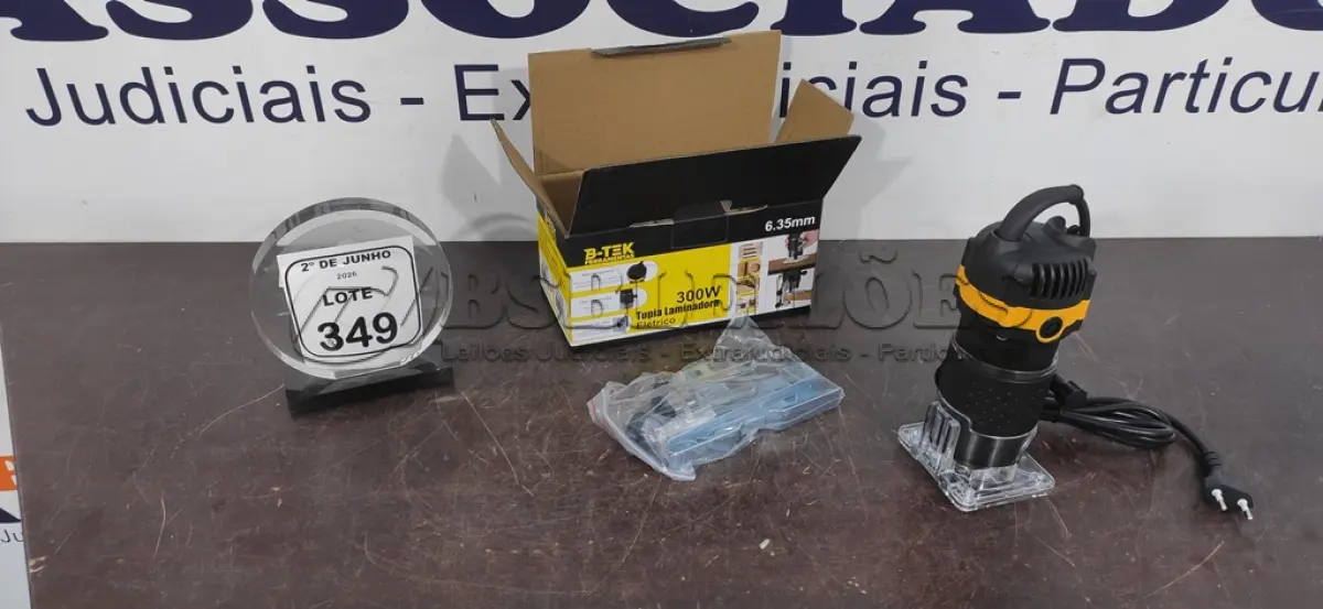 LOTE 349 - 01 TUPIA LAMINADORA 300W 220V MARCA BOMVINK (NOVO). (NO ESTADO) ATENÇÃO! FAZER A VISITAÇÃO ANTES DE ARREMATAR, NÃO SABEMOS SE FUNCIONA, LEILÃO NÃO TEM GARANTIA E NEM DEVOLUÇÃO, SUJEITO A POSSÍVEIS AVARIAS VISÍVEIS/OCULTAS E/OU AUSÊNCIA DE COMPONENTES.