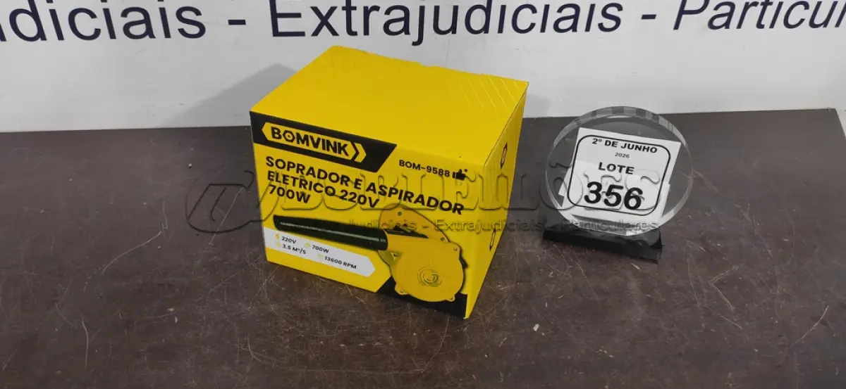 LOTE 356 - 01 SOPRADOR E ASPIRADOR ELÉTRICO 700W 220V (NOVO). (NO ESTADO) ATENÇÃO! FAZER A VISITAÇÃO ANTES DE ARREMATAR, NÃO SABEMOS SE FUNCIONA, LEILÃO NÃO TEM GARANTIA E NEM DEVOLUÇÃO, SUJEITO A POSSÍVEIS AVARIAS VISÍVEIS/OCULTAS E/OU AUSÊNCIA DE COMPONENTES.