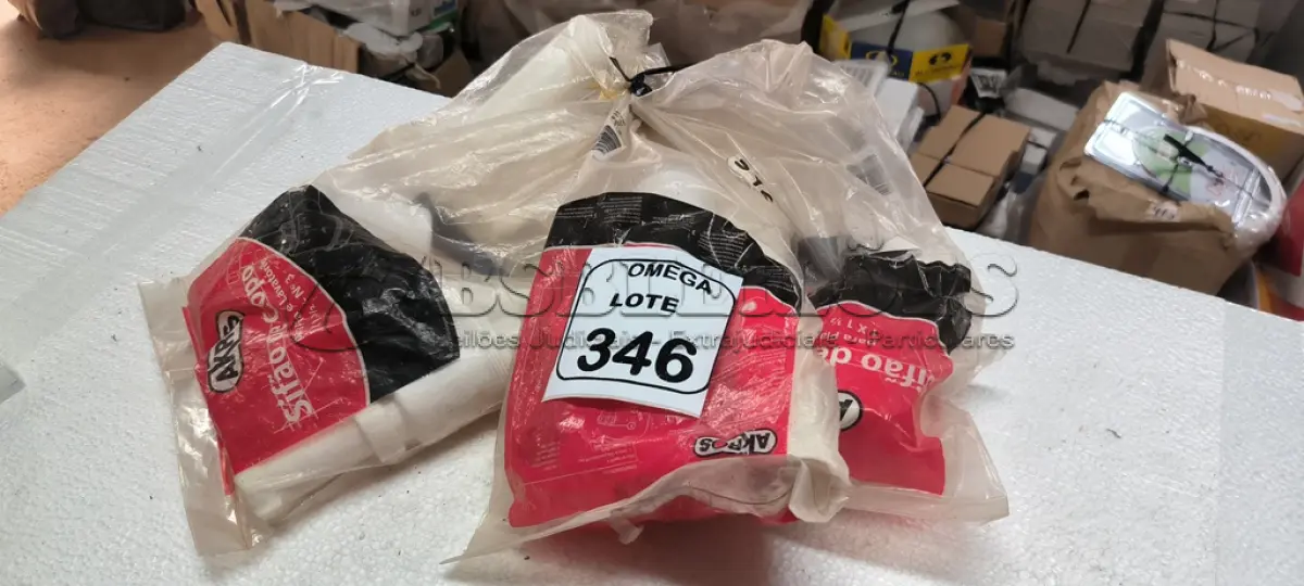 LOTE 346 - 03 SIFÕES TIPO COMO EM PVC BRANCO - AKROS. (NO ESTADO EM QUE SE ENCONTRA. SUJEITO A AVARIAS OCULTAS/VISÍVEIS.)