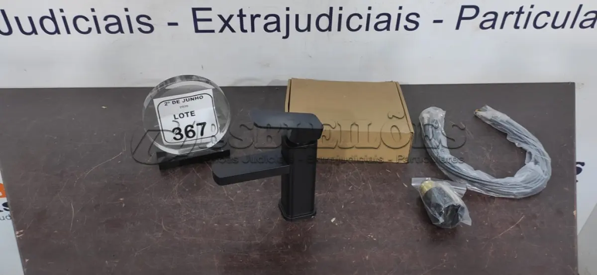 LOTE 367 - 01 TORNEIRA MISTURADOR MARCA PRIZI COM ACESSÓRIOS. (NO ESTADO) ATENÇÃO! FAZER A VISITAÇÃO ANTES DE ARREMATAR, NÃO SABEMOS SE FUNCIONA, LEILÃO NÃO TEM GARANTIA E NEM DEVOLUÇÃO, SUJEITO A POSSÍVEIS AVARIAS VISÍVEIS/OCULTAS E/OU AUSÊNCIA DE COMPONENTES.