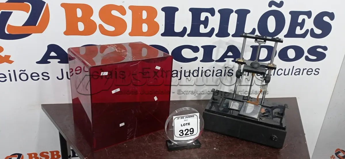 LOTE 329 - 01 IMPRESSORA 3D. (NO ESTADO) ATENÇÃO! FAZER A VISITAÇÃO ANTES DE ARREMATAR, NÃO SABEMOS SE FUNCIONA, LEILÃO NÃO TEM GARANTIA E NEM DEVOLUÇÃO, SUJEITO A POSSÍVEIS AVARIAS VISÍVEIS/OCULTAS E/OU AUSÊNCIA DE COMPONENTES.