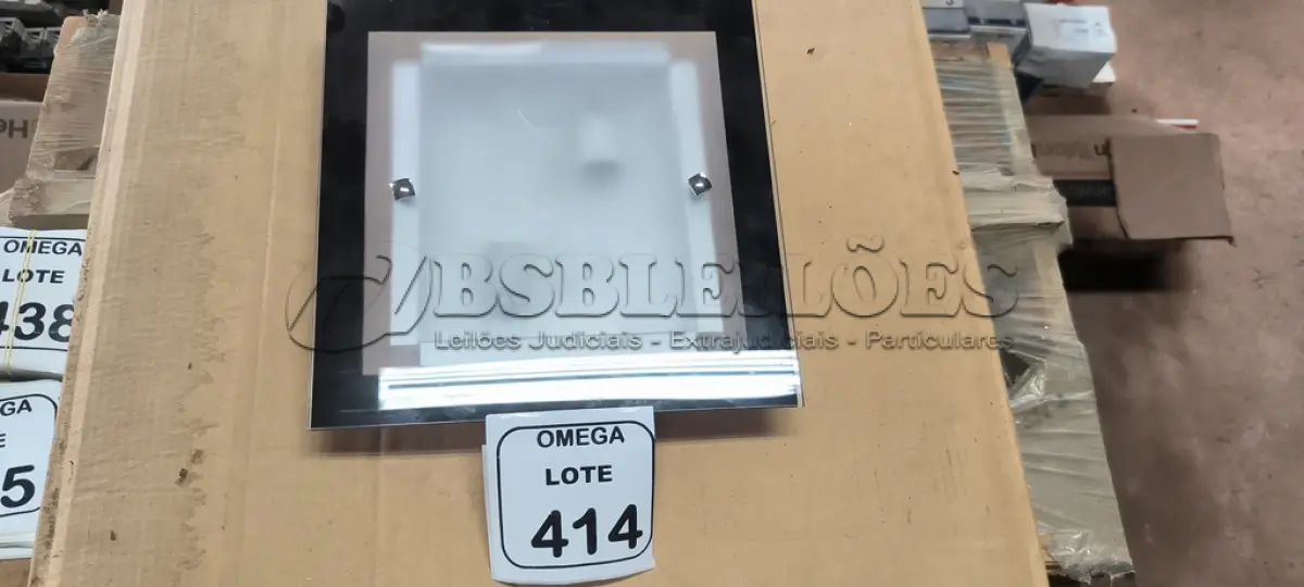 LOTE 414 - 01 LUMINÁRIA PLAFON LED QUADRADA DE EMBUTIR - 20X20. (NO ESTADO EM QUE SE ENCONTRA. SUJEITO A AVARIAS OCULTAS/VISÍVEIS.)