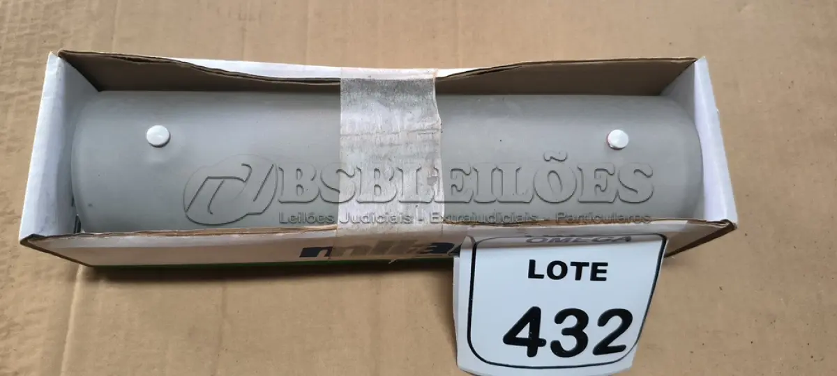 LOTE 432 - 01 ARANDELA TASCHIBRA VIDRO EMBAU 40CM. (NO ESTADO EM QUE SE ENCONTRA. SUJEITO A AVARIAS OCULTAS/VISÍVEIS.)