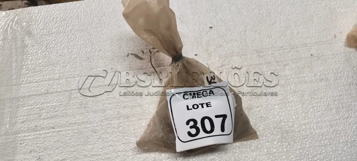 LOTE 307 - 52 PRENDEDORES DE SAÍDA LATERAL DE PERFILADO. (NO ESTADO EM QUE SE ENCONTRA. SUJEITO A AVARIAS OCULTAS/VISÍVEIS.)