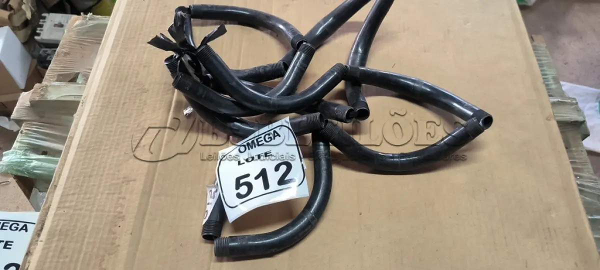 LOTE 512 - 12 CURVAS LONGAS 1/2" PARA ELETRODUTO EM PVC. (NO ESTADO EM QUE SE ENCONTRA. SUJEITO A AVARIAS OCULTAS/VISÍVEIS.)