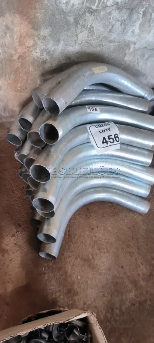 LOTE 456 - 20 CURVAS GALV. ROSCÁVEL - 90º PARA ELETRODUTO - 2". (NO ESTADO EM QUE SE ENCONTRA. SUJEITO A AVARIAS OCULTAS/VISÍVEIS.)