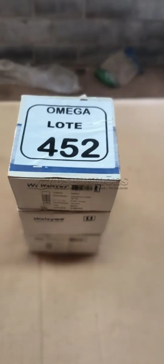 LOTE 452 - 01 JAQUETA CONE CB 1/4" - CAIXA COM 97 UM CADA. (NO ESTADO EM QUE SE ENCONTRA. SUJEITO A AVARIAS OCULTAS/VISÍVEIS.)