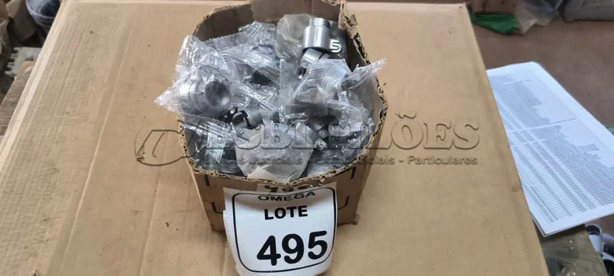 LOTE 495 - 28 BOX RETO 3,4". (NO ESTADO EM QUE SE ENCONTRA. SUJEITO A AVARIAS OCULTAS/VISÍVEIS.)