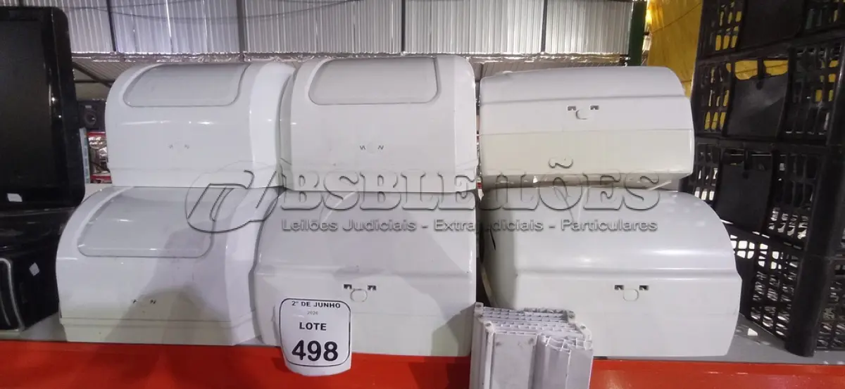 LOTE 498 - 09 DISPENSES DE PAPEL. (NO ESTADO) ATENÇÃO! FAZER A VISITAÇÃO ANTES DE ARREMATAR, NÃO SABEMOS SE FUNCIONA, LEILÃO NÃO TEM GARANTIA E NEM DEVOLUÇÃO, SUJEITO A POSSÍVEIS AVARIAS VISÍVEIS/OCULTAS E/OU AUSÊNCIA DE COMPONENTES.