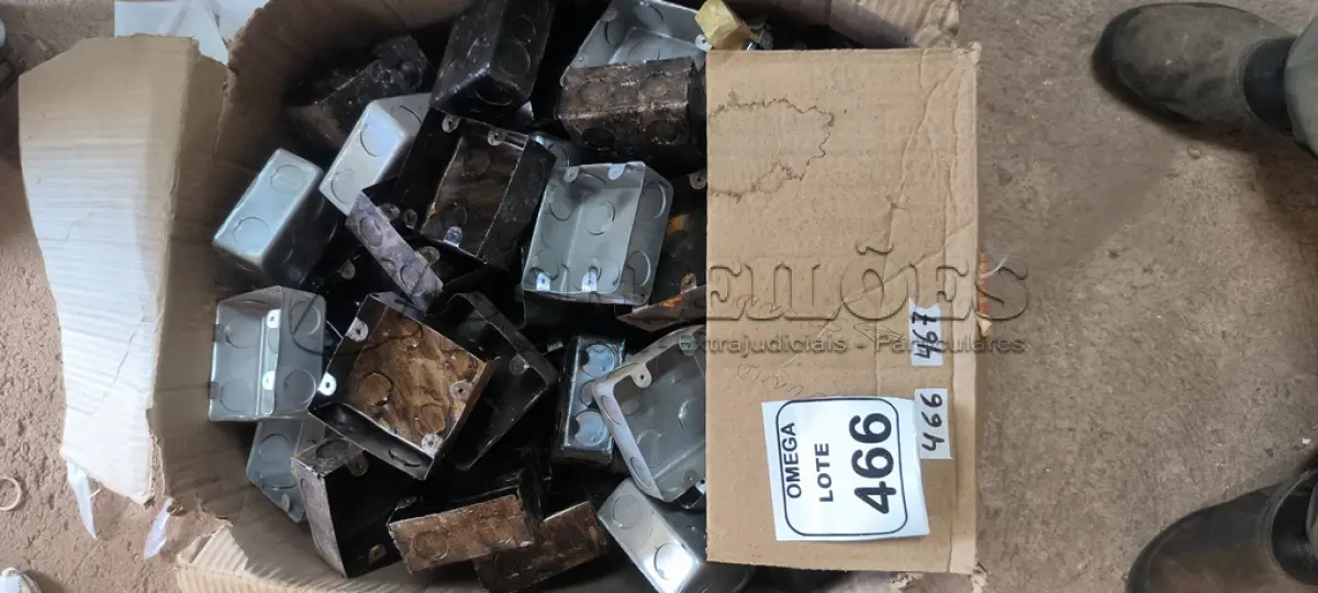 LOTE 466 - 50 CAIXAS DE PASSAGEM 4X2. (NO ESTADO EM QUE SE ENCONTRA. SUJEITO A AVARIAS OCULTAS/VISÍVEIS.)
