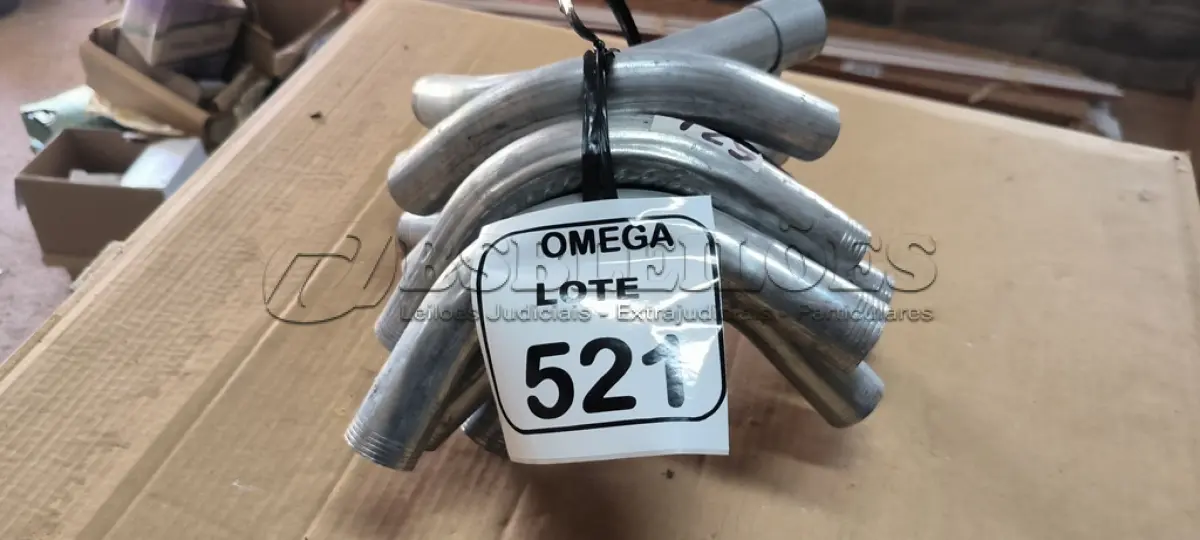 LOTE 521 - 10 CURVAS LONGA PARA ELETRODUTO 1". (NO ESTADO EM QUE SE ENCONTRA. SUJEITO A AVARIAS OCULTAS/VISÍVEIS.)