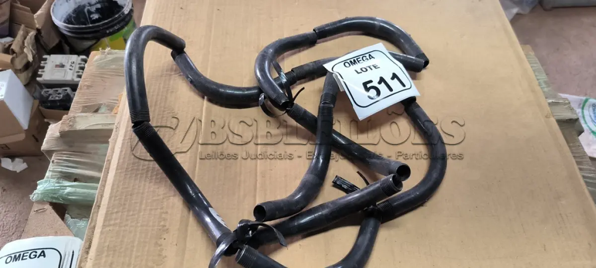 LOTE 511 - 12 CURVAS LONGAS 1/2" PARA ELETRODUTO EM PVC. (NO ESTADO EM QUE SE ENCONTRA. SUJEITO A AVARIAS OCULTAS/VISÍVEIS.)