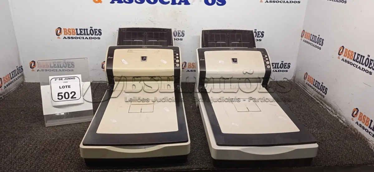 LOTE 502 - 02 SCANNERS MARCA FUJITSU. (NO ESTADO) ATENÇÃO! FAZER A VISITAÇÃO ANTES DE ARREMATAR, NÃO SABEMOS SE FUNCIONA, LEILÃO NÃO TEM GARANTIA E NEM DEVOLUÇÃO, SUJEITO A POSSÍVEIS AVARIAS VISÍVEIS/OCULTAS E/OU AUSÊNCIA DE COMPONENTES.