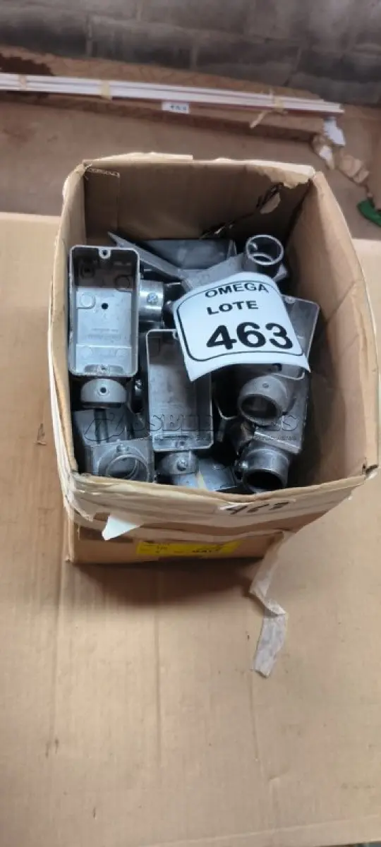 LOTE 463 - 16  (4-PETROLETE 3/4" TIPO T)+(5 PETROLETE 3/4" LL)+(3 PETROLETE 3/4" C) . (NO ESTADO EM QUE SE ENCONTRA. SUJEITO A AVARIAS OCULTAS/VISÍVEIS.)