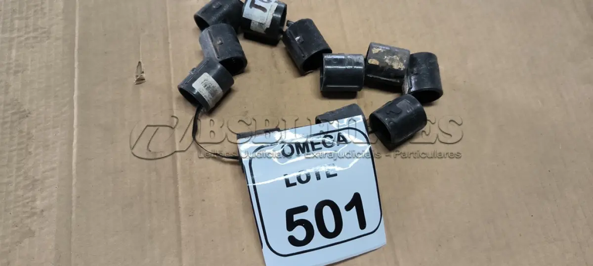 LOTE 501 - 12 CURVA LONGAS 3/4" PARA ELETRODUTO EM PVC. (NO ESTADO EM QUE SE ENCONTRA. SUJEITO A AVARIAS OCULTAS/VISÍVEIS.)
