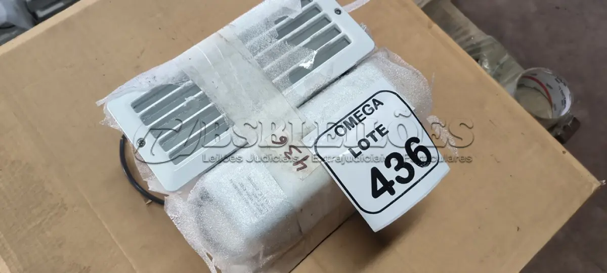 LOTE 436 - 04 LUMINÁRIAS DE EMBUTIR PARA ÁREAS MOLHADA 15 CM. (NO ESTADO EM QUE SE ENCONTRA. SUJEITO A AVARIAS OCULTAS/VISÍVEIS.)