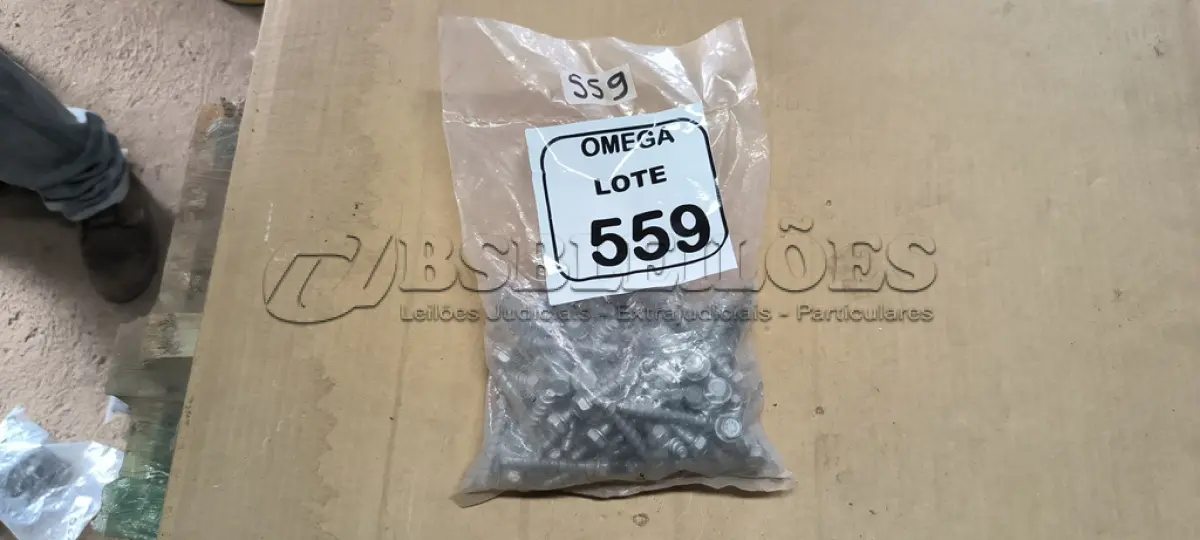 LOTE 559 - 100 PARAFUSOS CHUMBADOR RARDBOLT GALV. 7/16 - M6X50MM. (NO ESTADO EM QUE SE ENCONTRA. SUJEITO A AVARIAS OCULTAS/VISÍVEIS.)