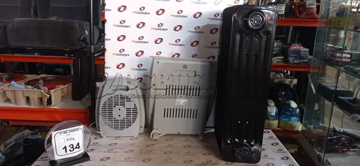 LOTE 134 - 03 AQUECEDORES DE MODELOS DIVERSOS MARCA MONDIAL. (NO ESTADO) ATENÇÃO! FAZER A VISITAÇÃO ANTES DE ARREMATAR, NÃO SABEMOS SE FUNCIONA, LEILÃO NÃO TEM GARANTIA E NEM DEVOLUÇÃO, SUJEITO A POSSÍVEIS AVARIAS VISÍVEIS/OCULTAS E/OU AUSÊNCIA DE COMPONENTES.