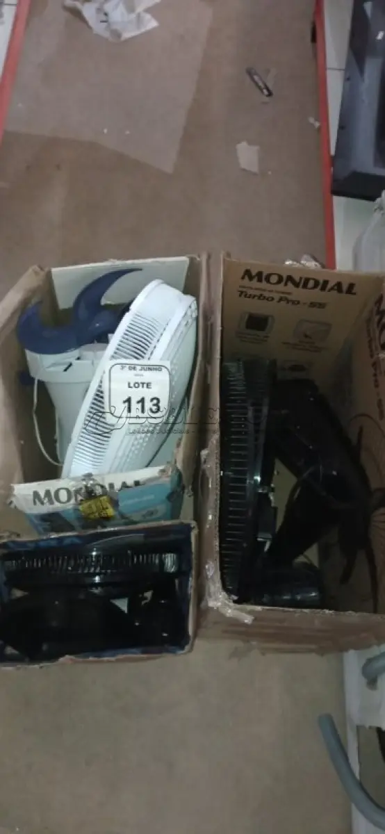 LOTE 113 - 03 VENTILADORES DESMONTADOS DE MODELOS DIVERSOS MARCA MONDIAL. (NO ESTADO) ATENÇÃO! FAZER A VISITAÇÃO ANTES DE ARREMATAR, NÃO SABEMOS SE FUNCIONA, LEILÃO NÃO TEM GARANTIA E NEM DEVOLUÇÃO, SUJEITO A POSSÍVEIS AVARIAS VISÍVEIS/OCULTAS E/OU AUSÊNCIA DE COMPONENTES.