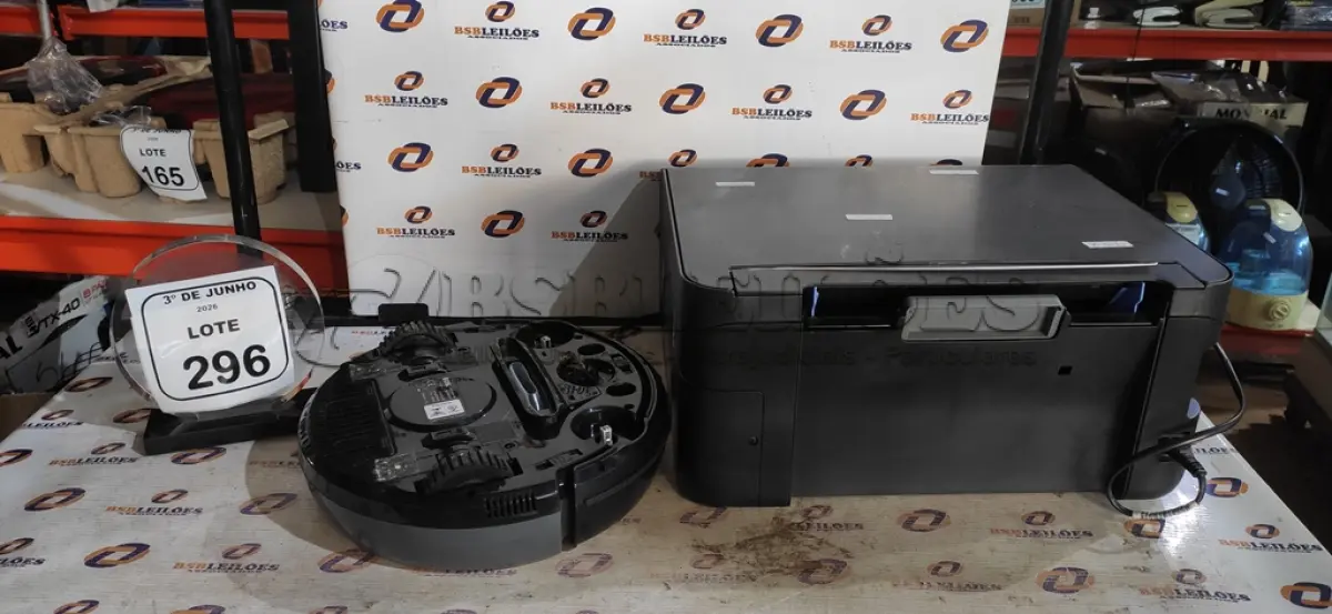 LOTE 296 - 01 IMPRESSORA MODELO L3150 MARCA EPSON E 01 ASPIRADOR ROBÔ MARCA EOS. (NO ESTADO) ATENÇÃO! FAZER A VISITAÇÃO ANTES DE ARREMATAR, NÃO SABEMOS SE FUNCIONA, LEILÃO NÃO TEM GARANTIA E NEM DEVOLUÇÃO, SUJEITO A POSSÍVEIS AVARIAS VISÍVEIS/OCULTAS E/OU AUSÊNCIA DE COMPONENTES.