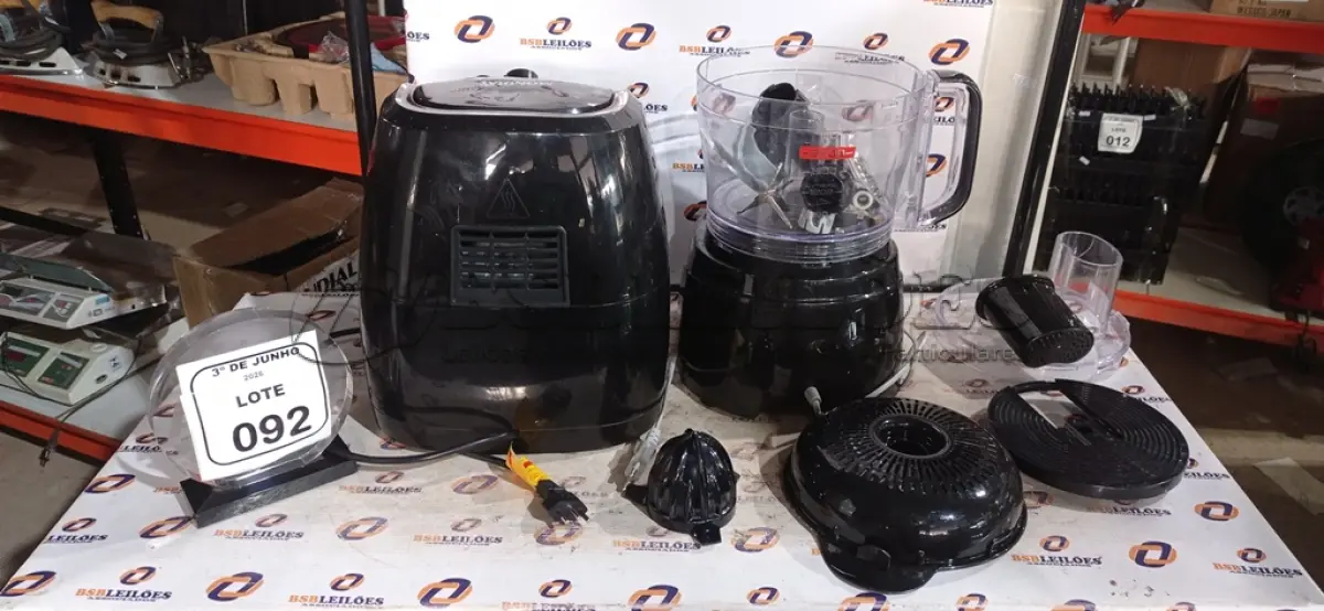 LOTE 092 - 01 MULTIPROCESSADOR 1000W 220V MARCA MONDIAL E 01 AIR FRYER 4L 220V MARCA MONDIAL. (NO ESTADO) ATENÇÃO! FAZER A VISITAÇÃO ANTES DE ARREMATAR, NÃO SABEMOS SE FUNCIONA, LEILÃO NÃO TEM GARANTIA E NEM DEVOLUÇÃO, SUJEITO A POSSÍVEIS AVARIAS VISÍVEIS/OCULTAS E/OU AUSÊNCIA DE COMPONENTES.