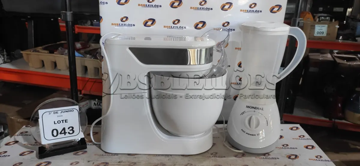 LOTE 043 - 01 BATEDEIRA PLANETÁRIA 220V MARCA MONDIAL E 01 LIQUIDIFICADOR MODELO EASY. (NO ESTADO) ATENÇÃO! FAZER A VISITAÇÃO ANTES DE ARREMATAR, NÃO SABEMOS SE FUNCIONA, LEILÃO NÃO TEM GARANTIA E NEM DEVOLUÇÃO, SUJEITO A POSSÍVEIS AVARIAS VISÍVEIS/OCULTAS E/OU AUSÊNCIA DE COMPONENTES.