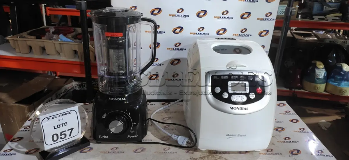 LOTE 057 - 01 PANIFICADORA MODELO MASTER BREAD 220V MARCA MONDIAL E 01 LIQUIDIFICADOR 550W 220V MARCA MONDIAL. (NO ESTADO) ATENÇÃO! FAZER A VISITAÇÃO ANTES DE ARREMATAR, NÃO SABEMOS SE FUNCIONA, LEILÃO NÃO TEM GARANTIA E NEM DEVOLUÇÃO, SUJEITO A POSSÍVEIS AVARIAS VISÍVEIS/OCULTAS E/OU AUSÊNCIA DE COMPONENTES.