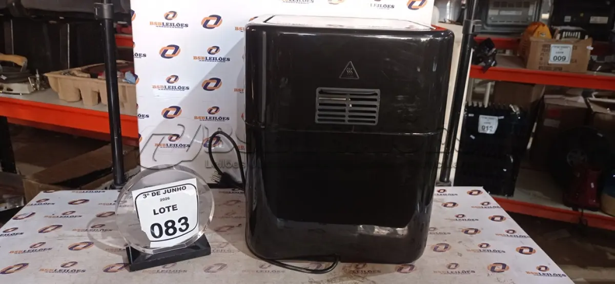 LOTE 083 - 01 AIR FRYER/FORNO 12L 220V MARCA MONDIAL. (NO ESTADO) ATENÇÃO! FAZER A VISITAÇÃO ANTES DE ARREMATAR, NÃO SABEMOS SE FUNCIONA, LEILÃO NÃO TEM GARANTIA E NEM DEVOLUÇÃO, SUJEITO A POSSÍVEIS AVARIAS VISÍVEIS/OCULTAS E/OU AUSÊNCIA DE COMPONENTES.