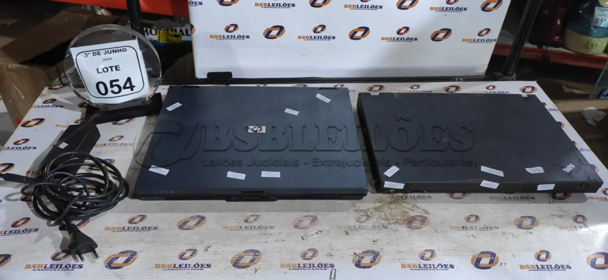 LOTE 054 - 01 NOTEBOOK MARCA HP COM CARREGADOR E 01 NOTEBOOK LINHA THINKPAD MARCA LENOVO SEM CARREGADOR. (NO ESTADO) ATENÇÃO! FAZER A VISITAÇÃO ANTES DE ARREMATAR, NÃO SABEMOS SE FUNCIONA, LEILÃO NÃO TEM GARANTIA E NEM DEVOLUÇÃO, SUJEITO A POSSÍVEIS AVARIAS VISÍVEIS/OCULTAS E/OU AUSÊNCIA DE COMPONENTES.