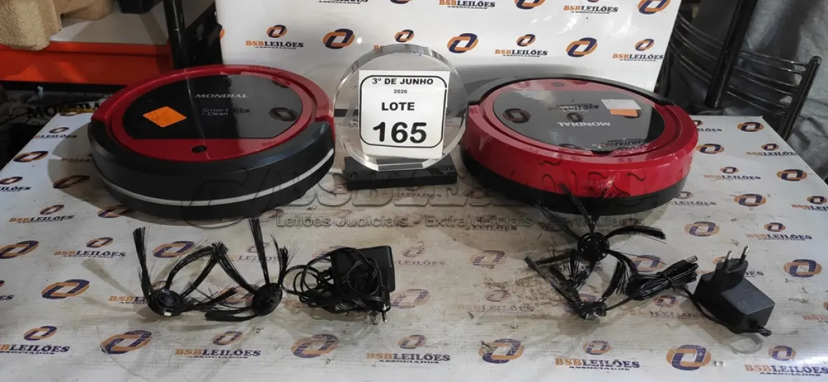 LOTE 165 - 02 ASPIRADORES ROBÔ MARCA MONDIAL. (NO ESTADO) ATENÇÃO! FAZER A VISITAÇÃO ANTES DE ARREMATAR, NÃO SABEMOS SE FUNCIONA, LEILÃO NÃO TEM GARANTIA E NEM DEVOLUÇÃO, SUJEITO A POSSÍVEIS AVARIAS VISÍVEIS/OCULTAS E/OU AUSÊNCIA DE COMPONENTES.