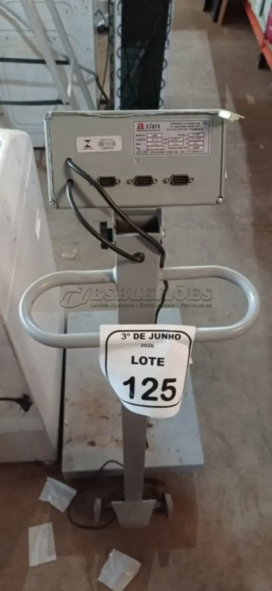 LOTE 125 - 01 BALANÇA MODELO LD1050 MARCA LIDER. (NO ESTADO) ATENÇÃO! FAZER A VISITAÇÃO ANTES DE ARREMATAR, NÃO SABEMOS SE FUNCIONA, LEILÃO NÃO TEM GARANTIA E NEM DEVOLUÇÃO, SUJEITO A POSSÍVEIS AVARIAS VISÍVEIS/OCULTAS E/OU AUSÊNCIA DE COMPONENTES.