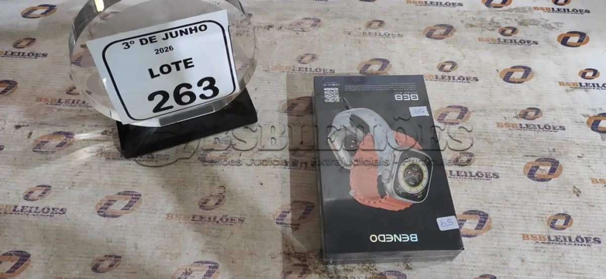 LOTE 263 - 01 SMART WATCH MODELO BE8 ULTRA MINI MARCA BENEDO. (NO ESTADO) ATENÇÃO! FAZER A VISITAÇÃO ANTES DE ARREMATAR, NÃO SABEMOS SE FUNCIONA, LEILÃO NÃO TEM GARANTIA E NEM DEVOLUÇÃO, SUJEITO A POSSÍVEIS AVARIAS VISÍVEIS/OCULTAS E/OU AUSÊNCIA DE COMPONENTES.