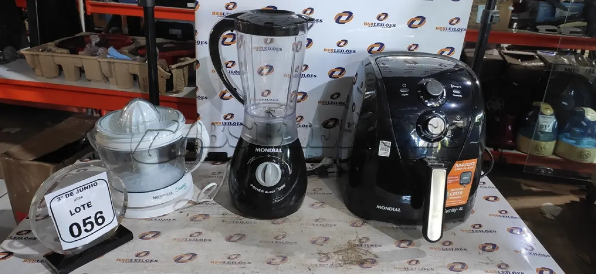 LOTE 056 - 01 AIR FRYER 4L 220V MARCA MONDIAL, 01 ESPREMEDOR DE FRUTAS MODELO TURBO CITRUS MARCA MONDIAL E 01 LIQUIDIFICADOR MODELO POWER BLACK 550W 220V MARCA MONDIAL. (NO ESTADO) ATENÇÃO! FAZER A VISITAÇÃO ANTES DE ARREMATAR, NÃO SABEMOS SE FUNCIONA, LEILÃO NÃO TEM GARANTIA E NEM DEVOLUÇÃO, SUJEITO A POSSÍVEIS AVARIAS VISÍVEIS/OCULTAS E/OU AUSÊNCIA DE COMPONENTES.