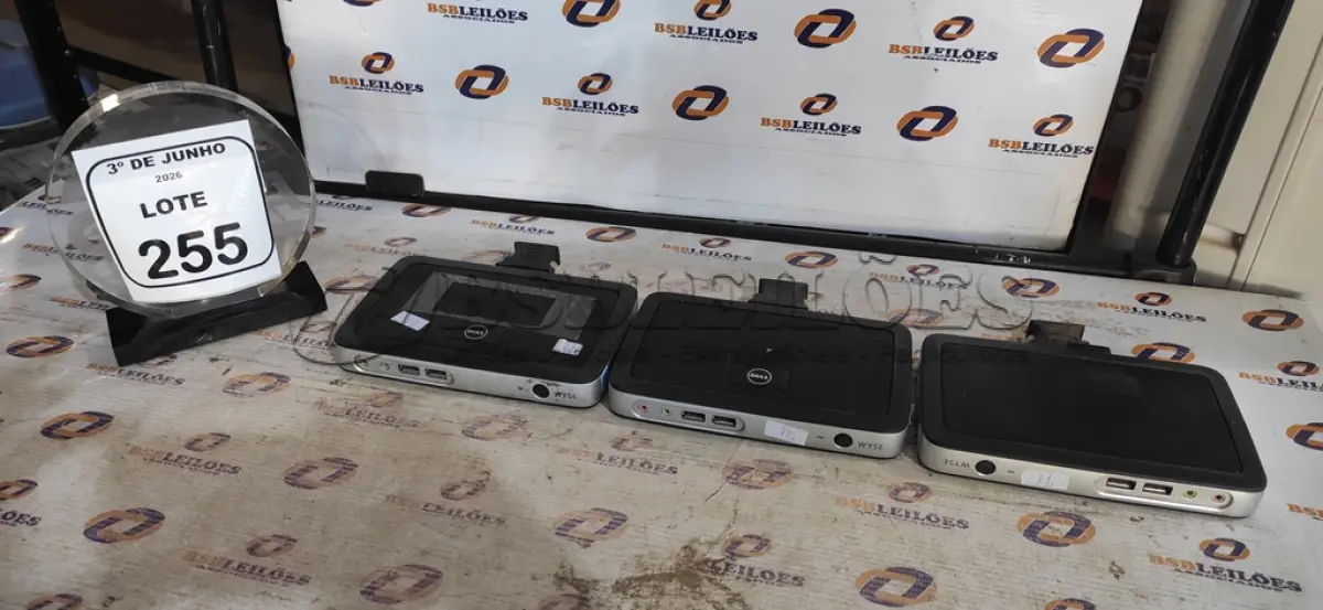 LOTE 255 - 03 MINIS PC MODELO WYSE MARCA DELL. (NO ESTADO) ATENÇÃO! FAZER A VISITAÇÃO ANTES DE ARREMATAR, NÃO SABEMOS SE FUNCIONA, LEILÃO NÃO TEM GARANTIA E NEM DEVOLUÇÃO, SUJEITO A POSSÍVEIS AVARIAS VISÍVEIS/OCULTAS E/OU AUSÊNCIA DE COMPONENTES.