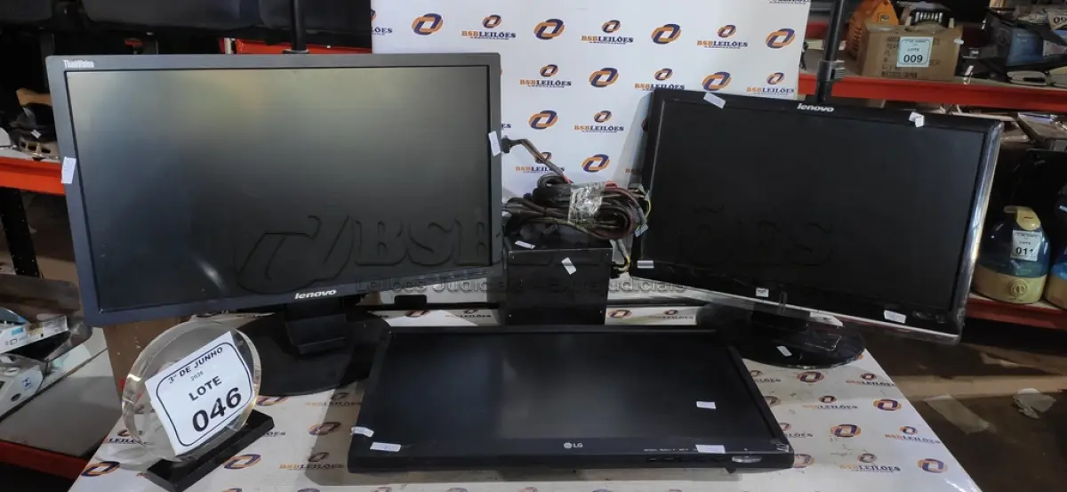 LOTE 046 - 01 FONTE DE PC MARCA ZALMAN, 01 MONITOR MARCA LG E 02 MONITORES MARCA LENOVO. (NO ESTADO) ATENÇÃO! FAZER A VISITAÇÃO ANTES DE ARREMATAR, NÃO SABEMOS SE FUNCIONA, LEILÃO NÃO TEM GARANTIA E NEM DEVOLUÇÃO, SUJEITO A POSSÍVEIS AVARIAS VISÍVEIS/OCULTAS E/OU AUSÊNCIA DE COMPONENTES.