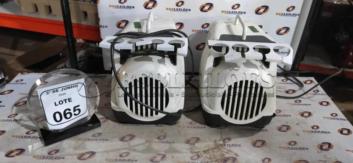 LOTE 065 - 02 COMPRESSORES ODONTOLÓGICOS 220V. (NO ESTADO) ATENÇÃO! FAZER A VISITAÇÃO ANTES DE ARREMATAR, NÃO SABEMOS SE FUNCIONA, LEILÃO NÃO TEM GARANTIA E NEM DEVOLUÇÃO, SUJEITO A POSSÍVEIS AVARIAS VISÍVEIS/OCULTAS E/OU AUSÊNCIA DE COMPONENTES.