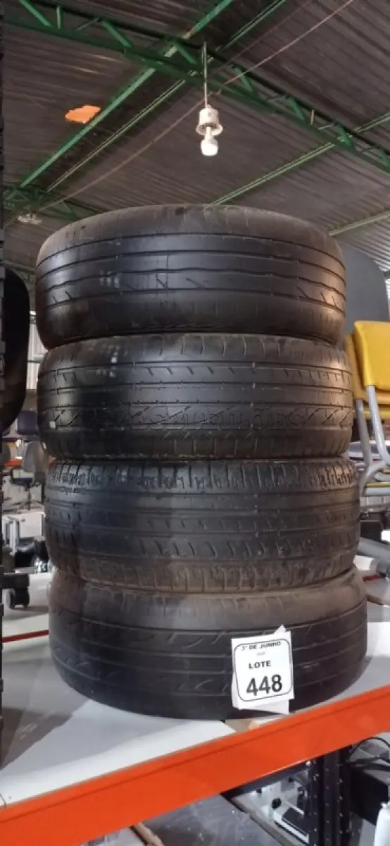 LOTE 448 - 04 PNEUS USADOS 205/55 ARO 16. (NO ESTADO) ATENÇÃO! FAZER A VISITAÇÃO ANTES DE ARREMATAR, NÃO SABEMOS SE FUNCIONA, LEILÃO NÃO TEM GARANTIA E NEM DEVOLUÇÃO, SUJEITO A POSSÍVEIS AVARIAS VISÍVEIS/OCULTAS E/OU AUSÊNCIA DE COMPONENTES.