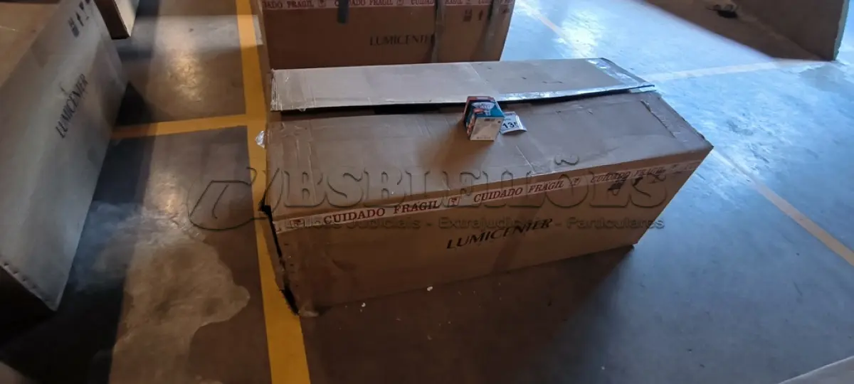 LOTE 136 - 08 LUMINÁRIAS DE EMBUTIR PARA LÂMPADAS COM REATORES. (NO ESTADO) ATENÇÃO! FAZER A VISITAÇÃO ANTES DE ARREMATAR, NÃO SABEMOS SE FUNCIONA, LEILÃO NÃO TEM GARANTIA E NEM DEVOLUÇÃO, SUJEITO A POSSÍVEIS AVARIAS VISÍVEIS/OCULTAS E/OU AUSÊNCIA DE COMPONENTES.