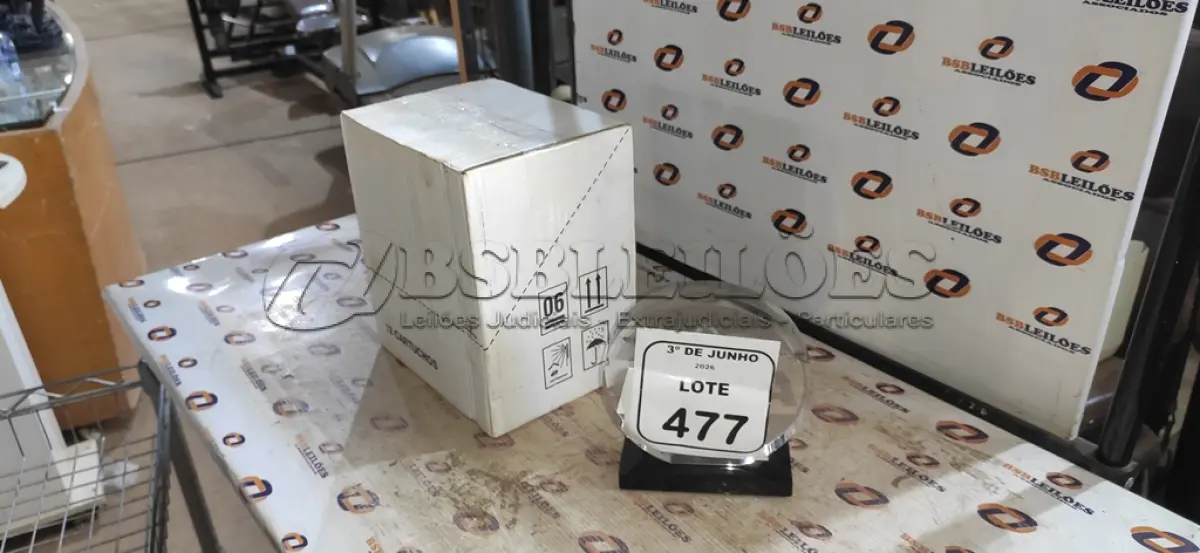 LOTE 477 - 01 CAIXA COM 12 PU 40 ADESIVO/SELANTES DE 230ML MARCA PRO. (NO ESTADO) ATENÇÃO! FAZER A VISITAÇÃO ANTES DE ARREMATAR, NÃO SABEMOS SE FUNCIONA, LEILÃO NÃO TEM GARANTIA E NEM DEVOLUÇÃO, SUJEITO A POSSÍVEIS AVARIAS VISÍVEIS/OCULTAS E/OU AUSÊNCIA DE COMPONENTES.