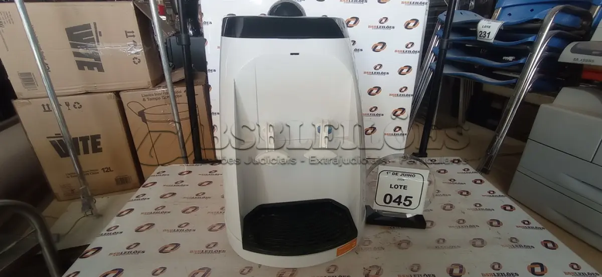LOTE 045 - 01 PURIFICADOR DE ÁGUA 220V MARCA ELGIN. (NO ESTADO) ATENÇÃO! FAZER A VISITAÇÃO ANTES DE ARREMATAR, NÃO SABEMOS SE FUNCIONA, LEILÃO NÃO TEM GARANTIA E NEM DEVOLUÇÃO, SUJEITO A POSSÍVEIS AVARIAS VISÍVEIS/OCULTAS E/OU AUSÊNCIA DE COMPONENTES.