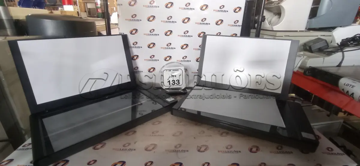 LOTE 133 - 02 SCANNERS DE MESA MARCA KODAK. (NO ESTADO) ATENÇÃO! FAZER A VISITAÇÃO ANTES DE ARREMATAR, NÃO SABEMOS SE FUNCIONA, LEILÃO NÃO TEM GARANTIA E NEM DEVOLUÇÃO, SUJEITO A POSSÍVEIS AVARIAS VISÍVEIS/OCULTAS E/OU AUSÊNCIA DE COMPONENTES.