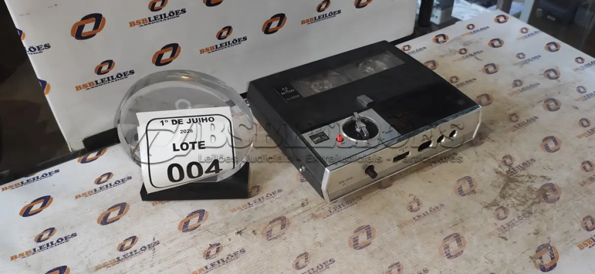 LOTE 004 - 01 GRAVADOR DE ROLO VINTAGE MODELO RQ-102S MARCA NATIONAL. (NO ESTADO) ATENÇÃO! FAZER A VISITAÇÃO ANTES DE ARREMATAR, NÃO SABEMOS SE FUNCIONA, LEILÃO NÃO TEM GARANTIA E NEM DEVOLUÇÃO, SUJEITO A POSSÍVEIS AVARIAS VISÍVEIS/OCULTAS E/OU AUSÊNCIA DE COMPONENTES.